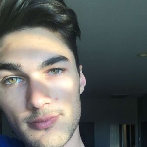 Meet your Posher, Eric